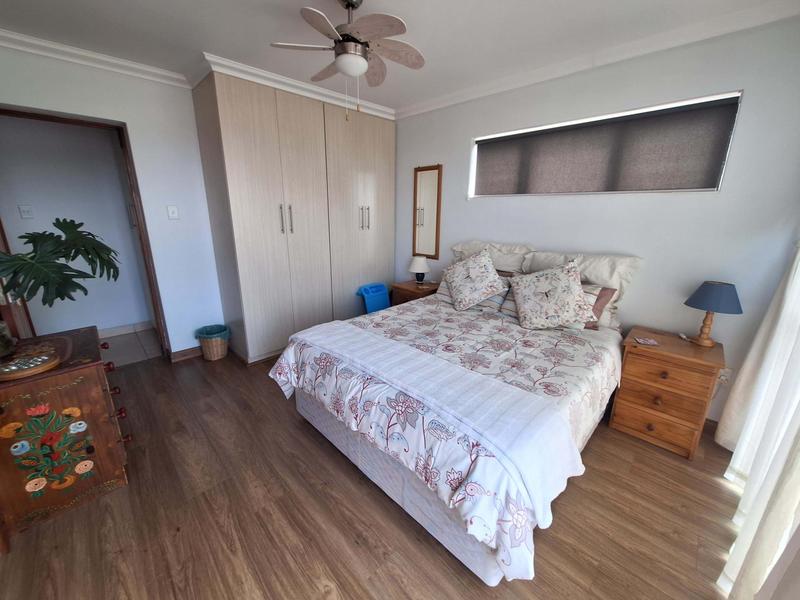 6 Bedroom Property for Sale in Seemeeu Park Western Cape